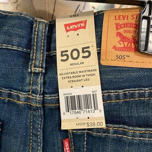NWT BOYS AUTHENTIC LEVIS 505 REGULAR FIT JEANS SIZE 4 - Picture 3 of 7
